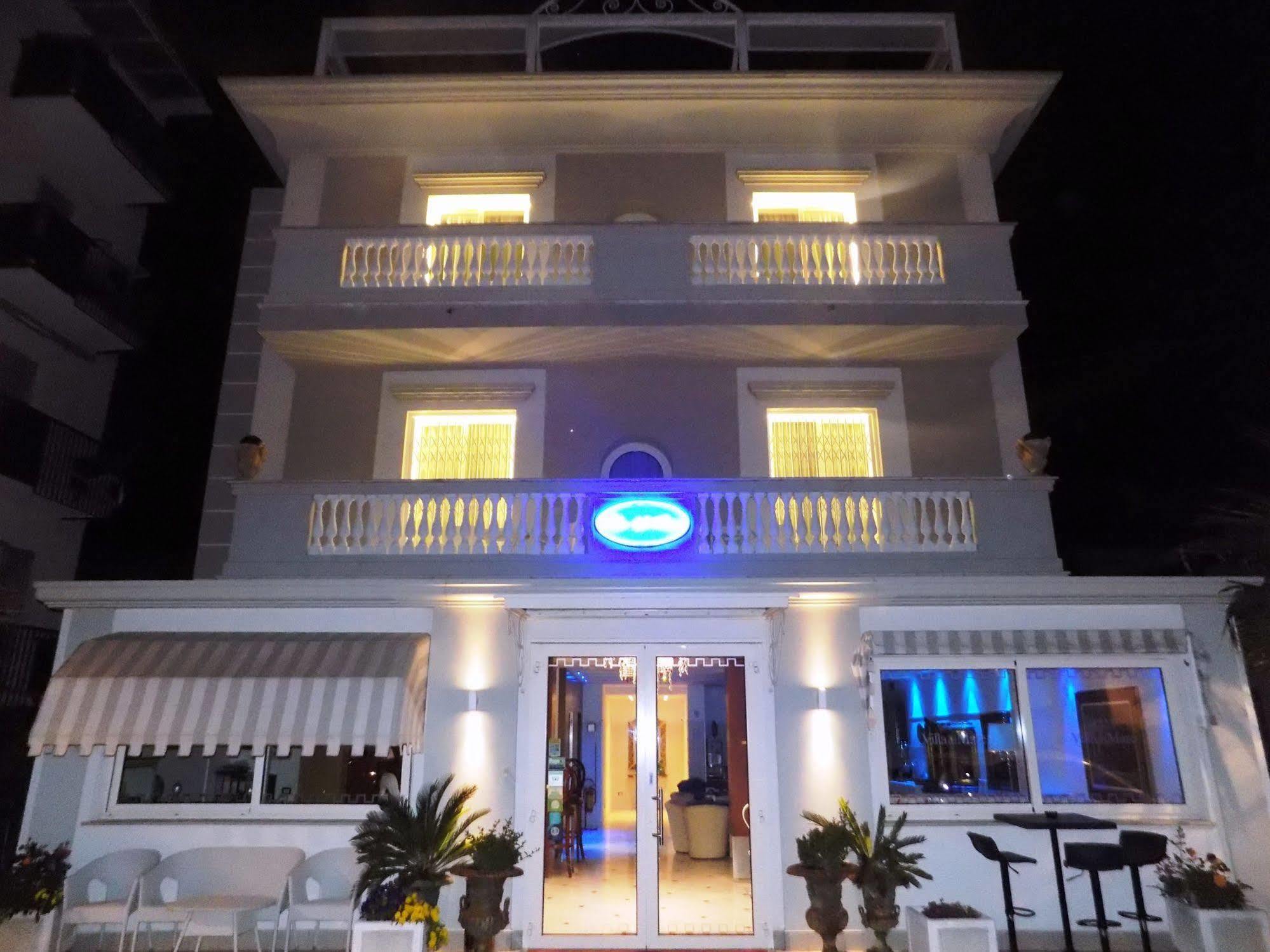 Hotel Residence Villa Del Mare Rimini Zewnętrze zdjęcie